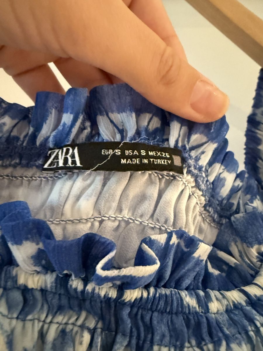 Zara Top: Zara Top, blau-weiss gemustert, Grösse S – Usato da Volketswil venduto da habibeoez 2