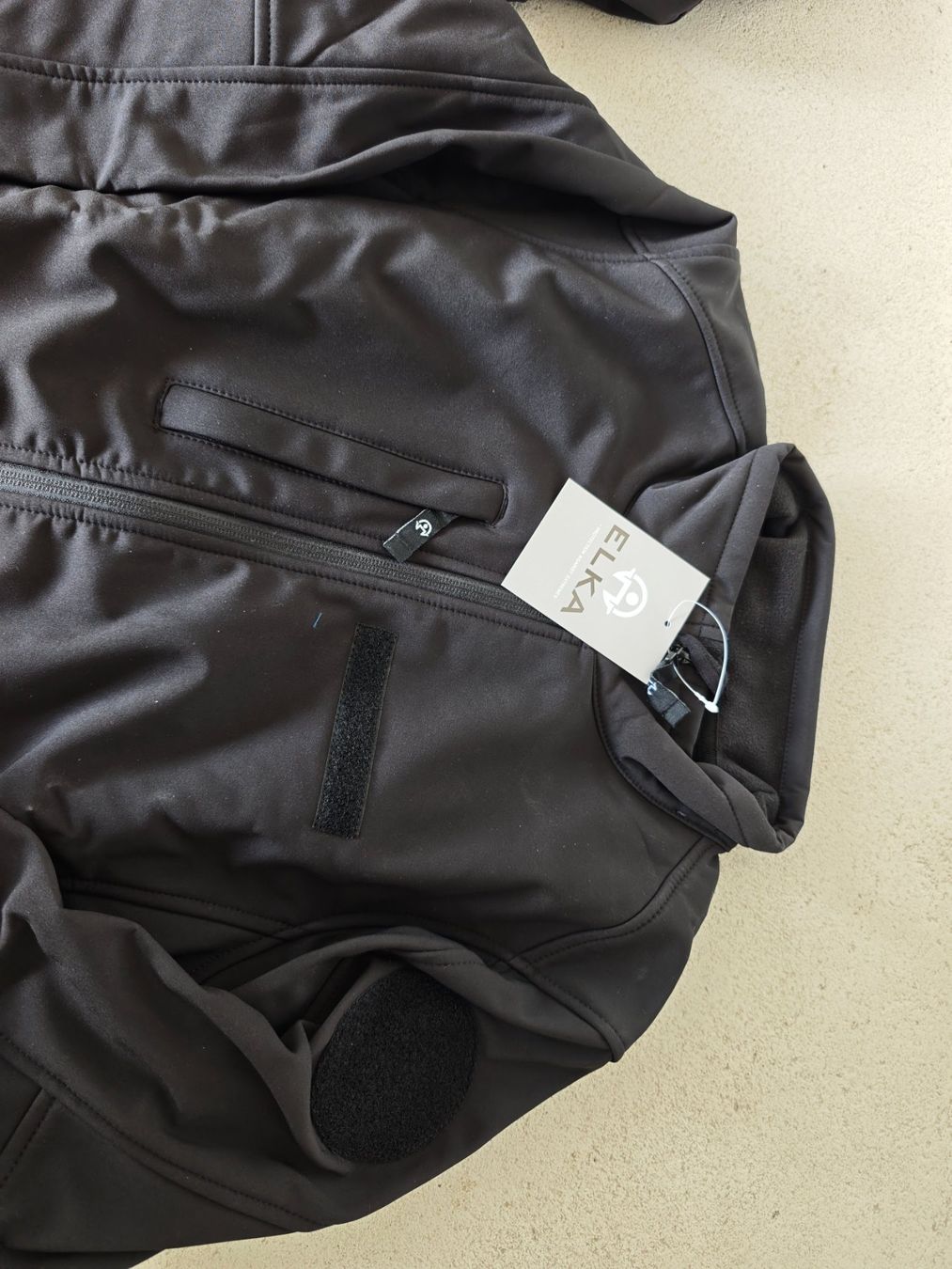 Vestes: 2 Security Sicherheitsdienst Softshelljacke – Neuf avec emballage d'origine à Grosshöchstetten par Mouchi 2