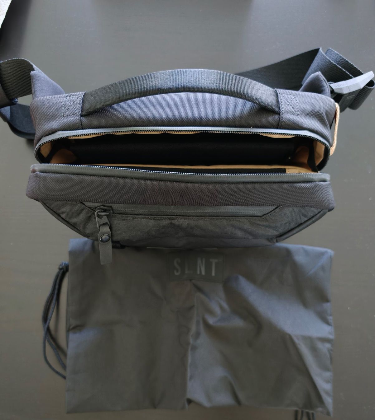 Borse: SLNT E3 Sling Bag - RFID-Schutz Tasche - Schwarz – Nuovo (secondo la descrizione) da Winterthur venduto da dmazzotta 4