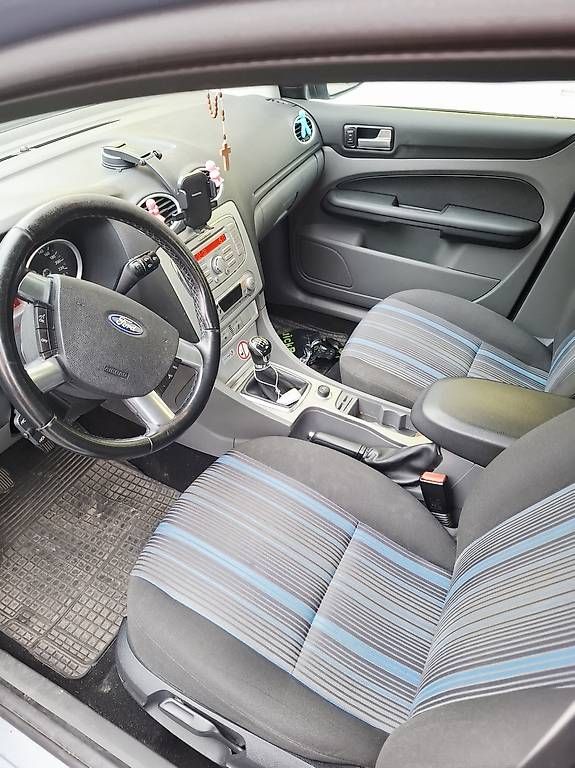 Automobili: Ford Focus 1.6i – Usato da Heerbrugg venduto da ugur123 1