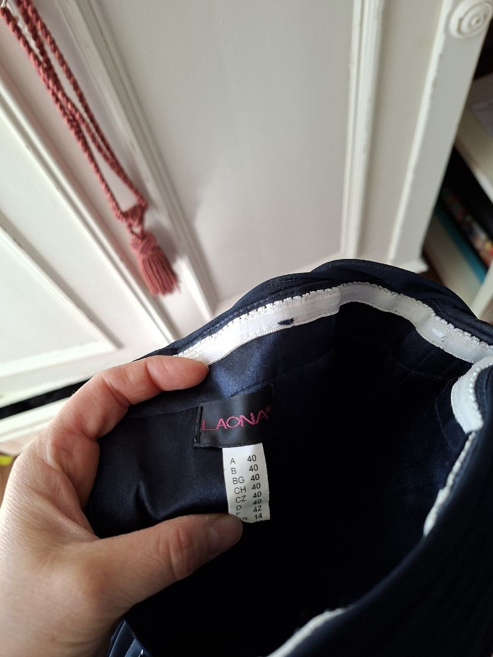 Vestiti: Laona Abendkleid, Gr. 40, dunkelblau, elegant – Usato da Diepoldsau venduto da Tiaraa1 4