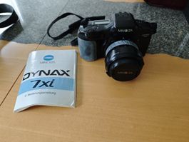 Minolta Dynax 7xi Spiegelreflexkamera mit Sigma Tasche!