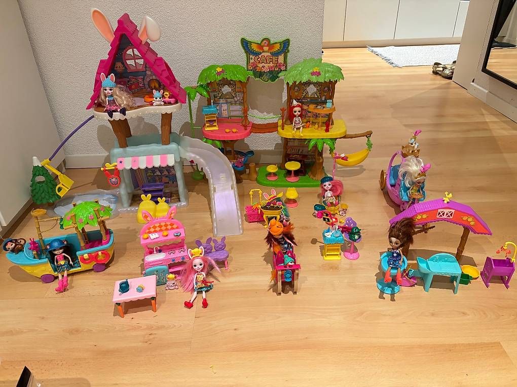 Jouets: Grosse Enchantimals Sammlug – D'occasion à Zürich par j_maeder