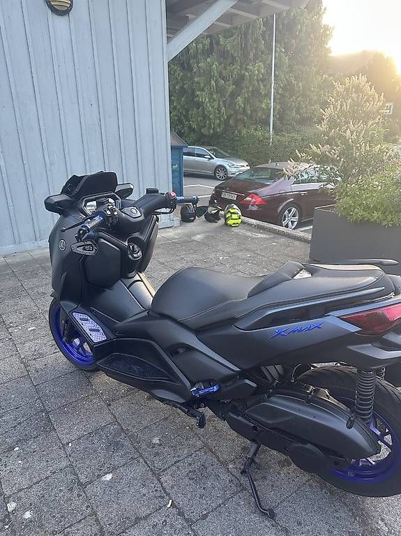 Yamaha Scooter: Yamaha Xmax 125 2024 – Usato da Hombrechtikon venduto da jan_5stz 2
