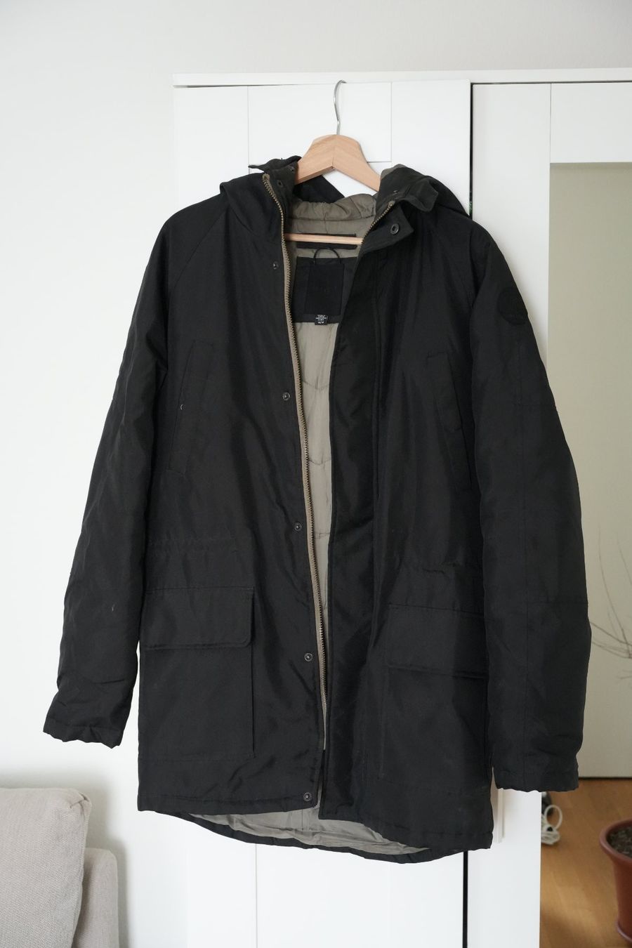 Giacche: Only & Sons Winterjacke Parka Schwarz Gr. M – Usato da Luzern venduto da Kybi92