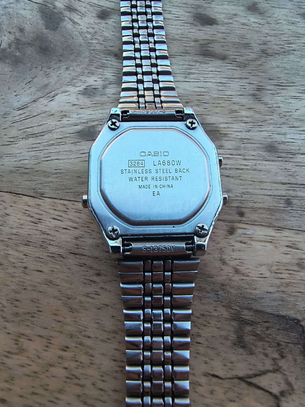 Casio Orologi: CASIO Uhr silber-schwarz – Usato da Steffisburg venduto da laali 1
