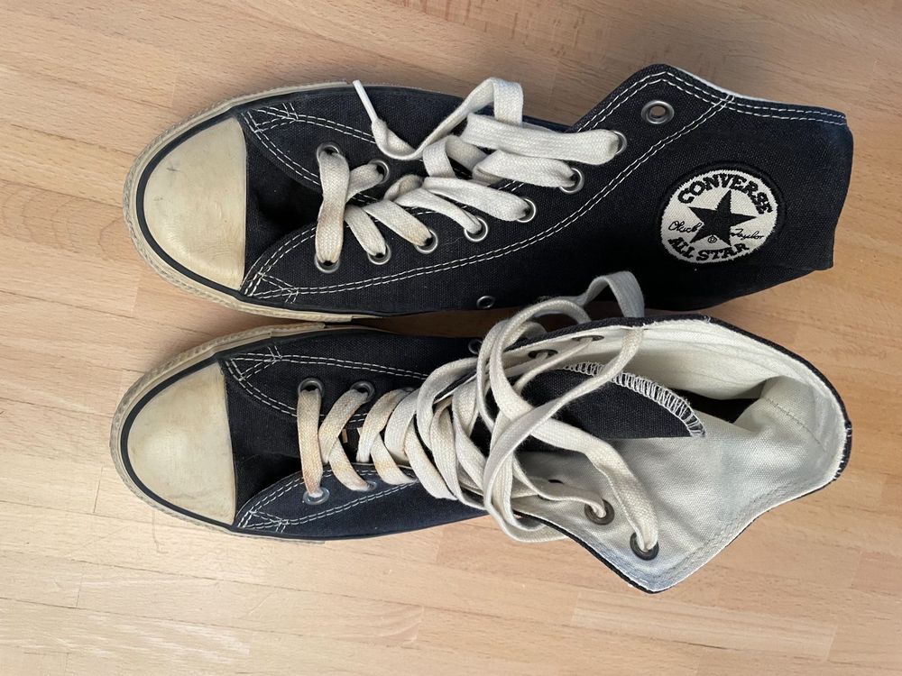 Converse kurt deals cobain limited edition