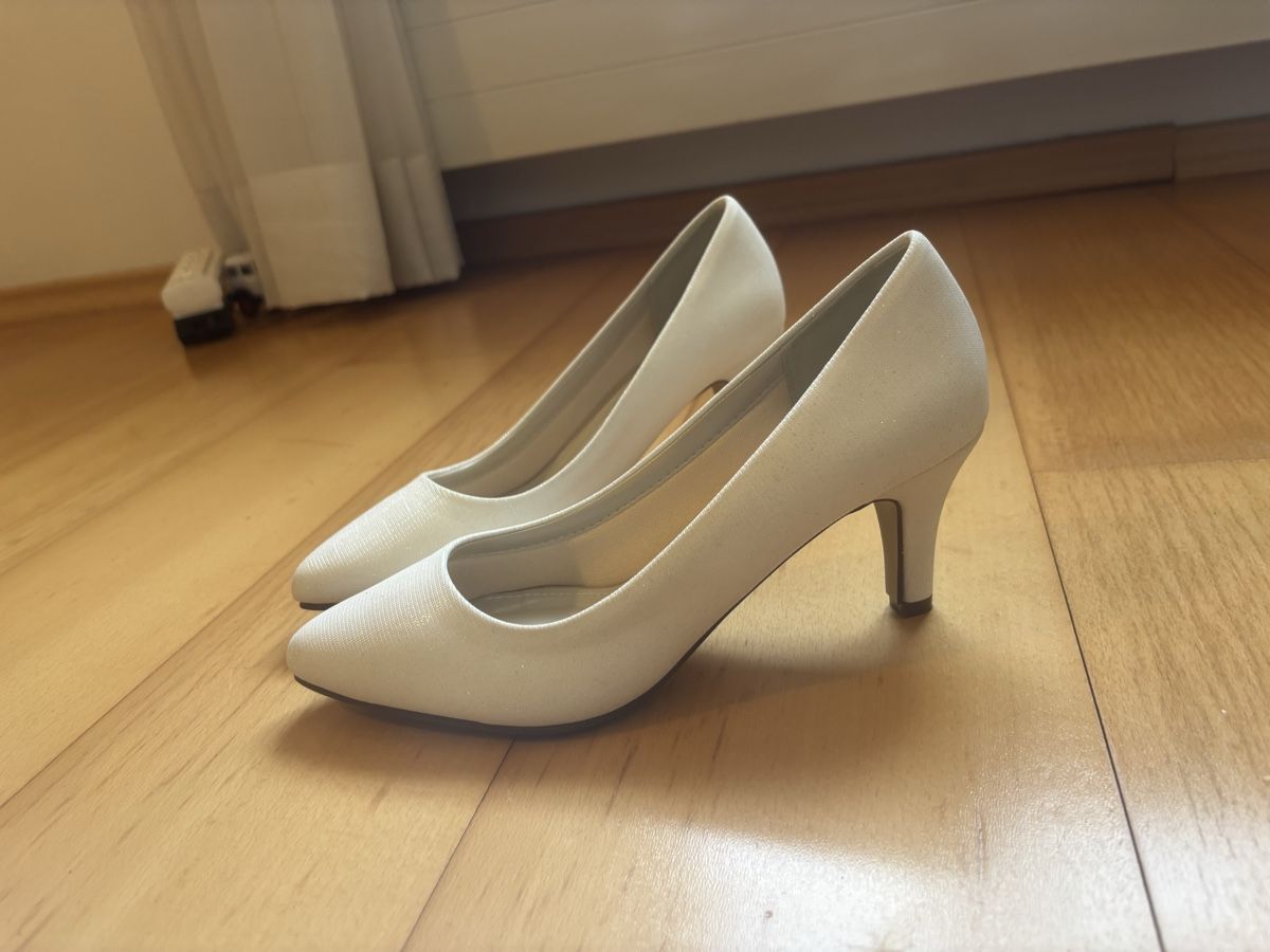 Rainbow Scarpe da donna: Brautschuhe - Rainbow Club - 38.5 – Usato da Hofstetten SO venduto da kar_2l9m