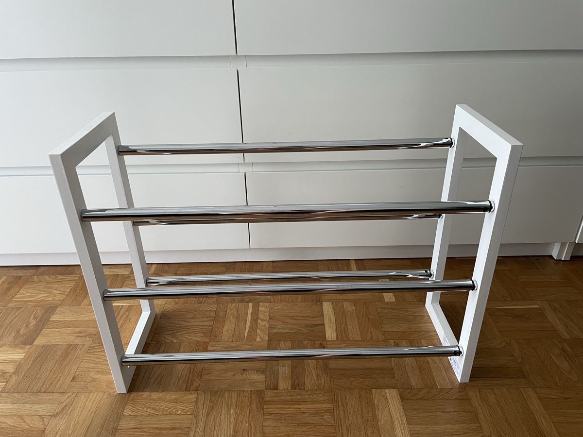 Scaffali: Schuhregal – Usato da Ipsach venduto da takacseni