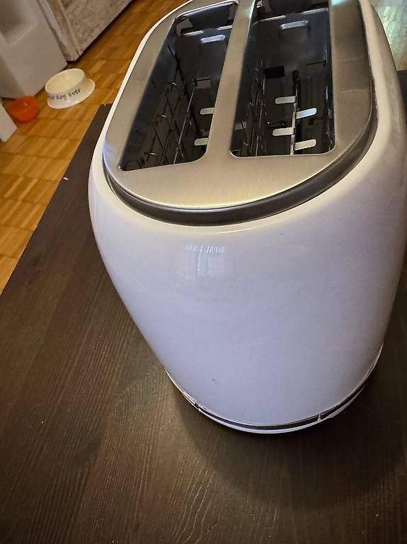 Elettrodomestici da cucina: Toaster radio 24, – Usato da Zürich venduto da SuzanY01 1