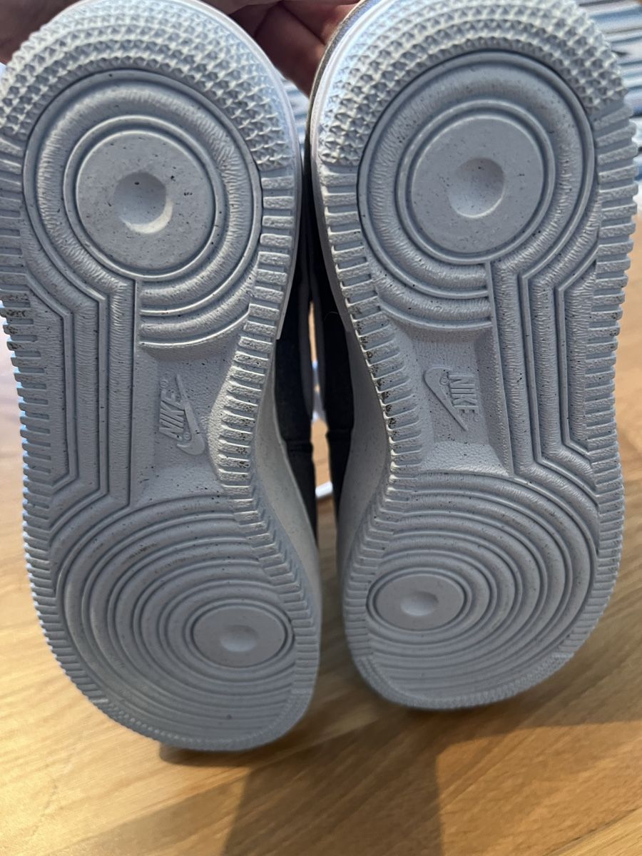 Nike Scarpe da uomo: Nike Air Force 1 - grau / Grösse 38.5 – Nuovo (secondo la descrizione) da Aegerten venduto da pinkpanda_ 4