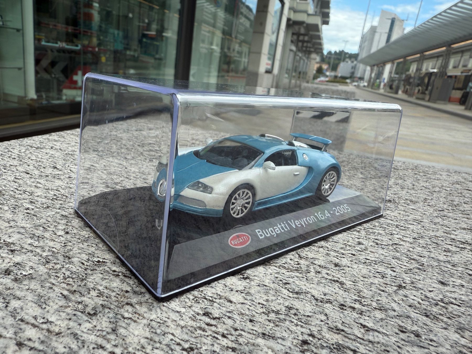 Bugatti Modellautos: Altaya 1:43 Bugatti Veyron 16.4 2005 – Neu (gemäss Beschreibung) aus Chiasso von Carrara-Modellismo 2