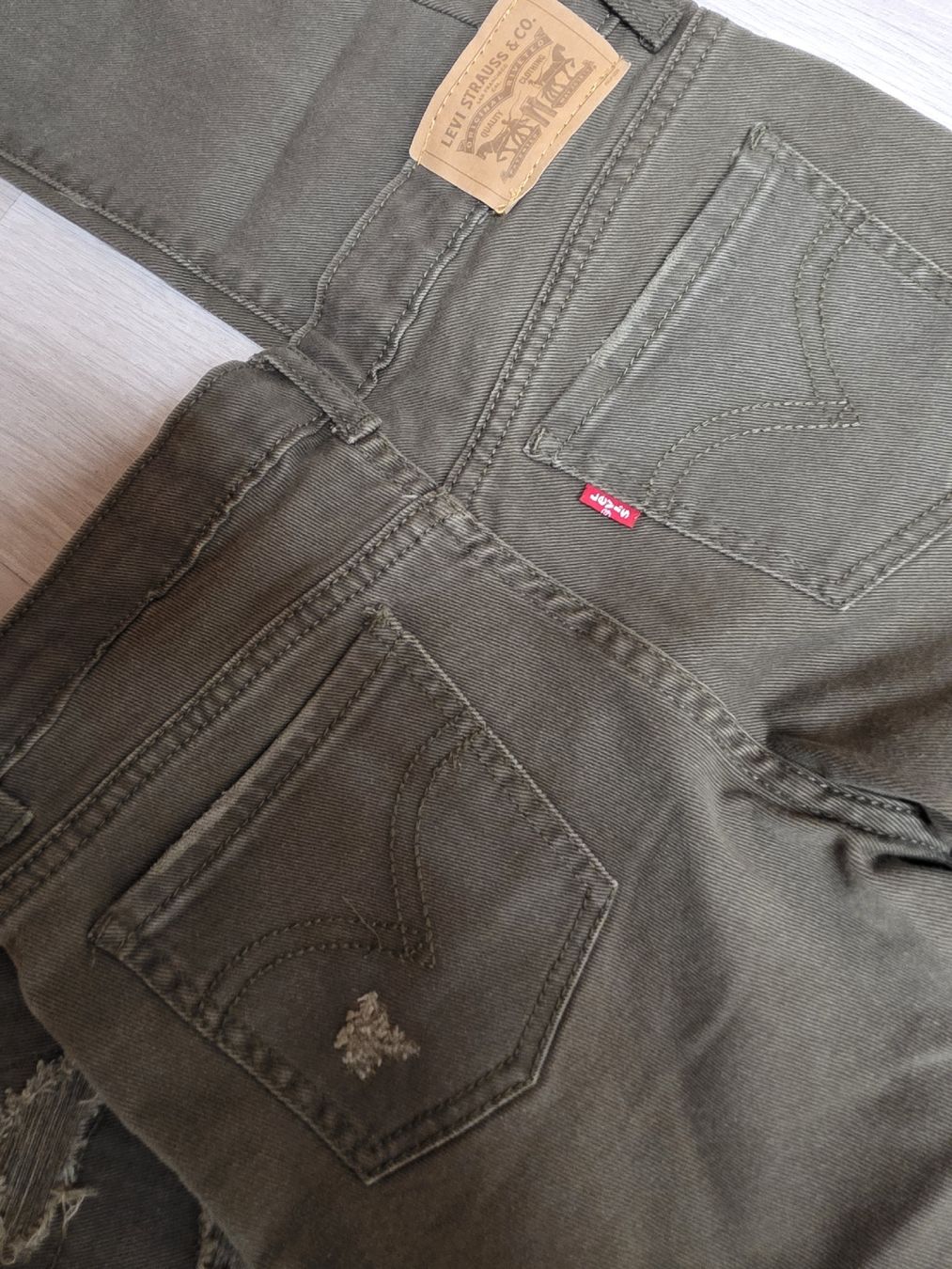 Levi's Pantalons: Levi's Jeans Gr.152 NEU!!! LEVIS – Neuf (Voir description) à St. Peterzell par upcycling_ 2