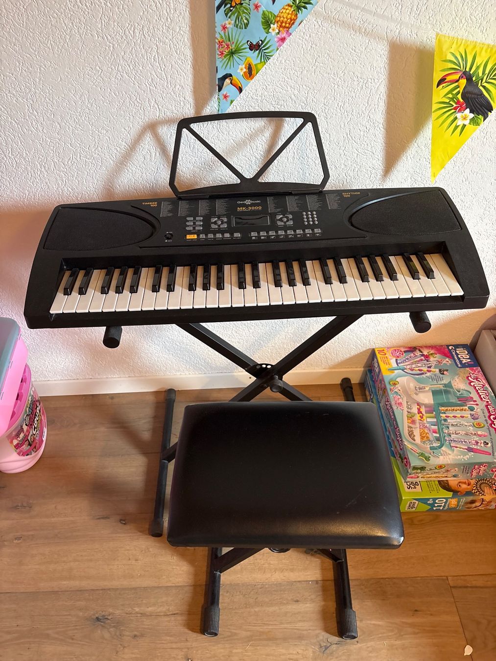 Musikinstrumente: E-Piano mit Hocker und Ständer – Gebraucht aus Othmarsingen von shi_z6zz