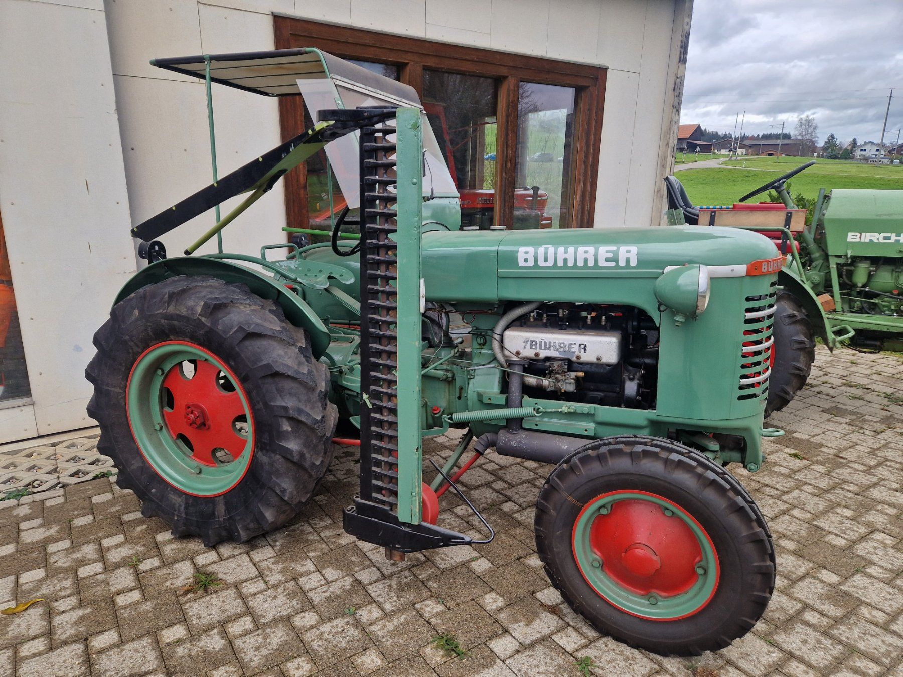 Bührer Tracteurs: Bührer BF4 Oldtimer – D'occasion à Lütisburg-Station par Egli-Landmaschinen