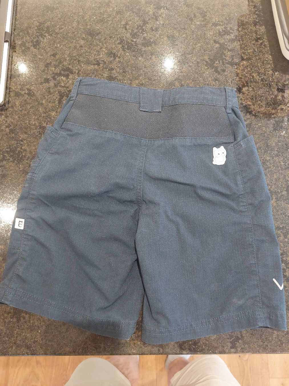 Namuk Pantaloni: Namuk kurze Hose – Usato da Andwil SG venduto da schreinermeister 1