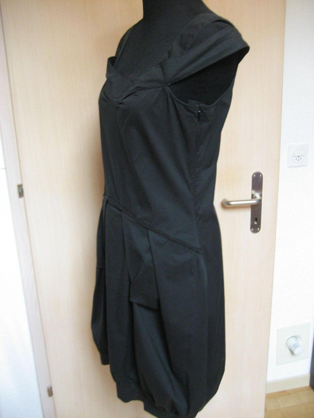 Kleider: Robe stretch Eliane et Léna taille 40 – Gebraucht aus Delémont von marryb 6
