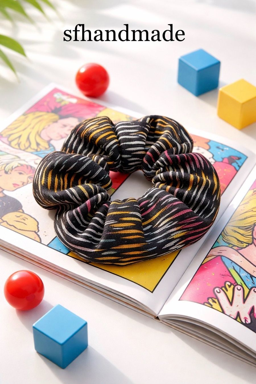 Accessori per capelli: *Color Pop* Scrunchie - sfhandmade – Nuovo (secondo la descrizione) da Baar venduto da sfhandmade
