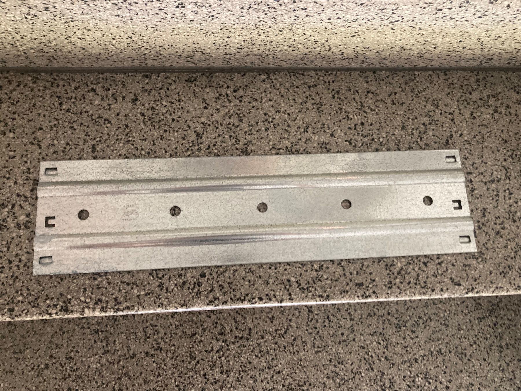 Errex Regale: ERREX- Regal Packet (Einzelteile) – Gebraucht aus Basel von UMA-Schule 4