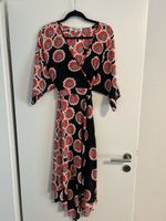 Diane von Furstenberg Dress, 100% Silk, Floral Size M