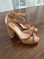 Prada - Sandalen Lackleder beige Gr. 39,5