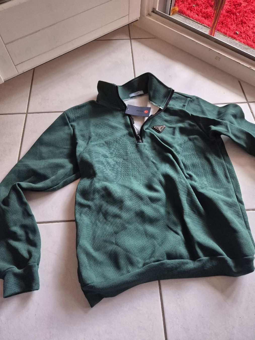 Prada Maglioni & Felpe: Prada Pullover dunkelgrün Gr L  – Nuovo e nell'imballaggio originale da Pieterlen venduto da Vane_ssa_92 1