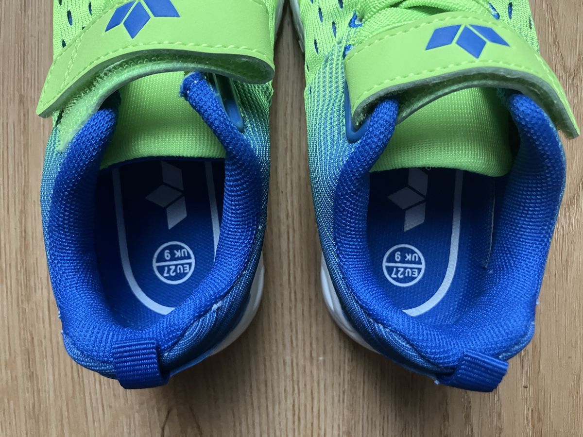Scarpe per ragazzi: Lico Hallenschuhe fast Neu Gr 27 – Usato da Ettingen venduto da Tschynn 3