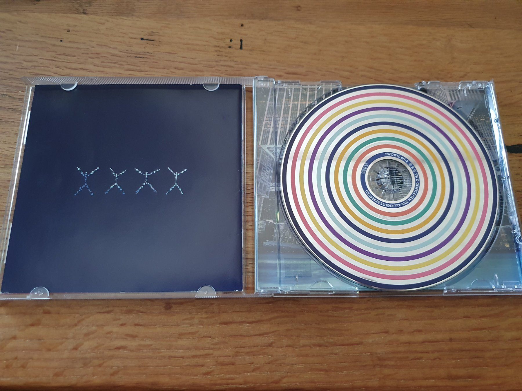 CD: The Young Gods - Everybody Knows - CD – Usato da Auenstein venduto da Trilos 2