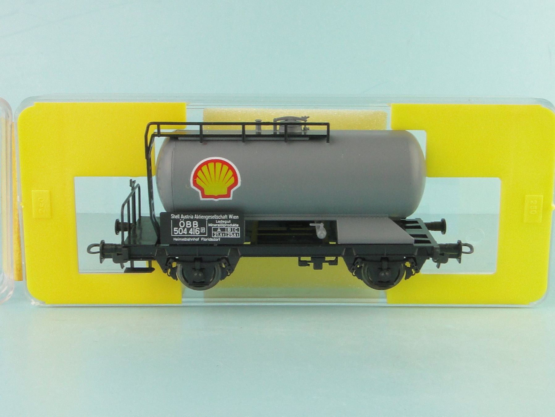 Liliput Modellini di ferrovie: Liliput 250 01 SHELL Tankwagen, NEU – Usato da Bülach venduto da cann11