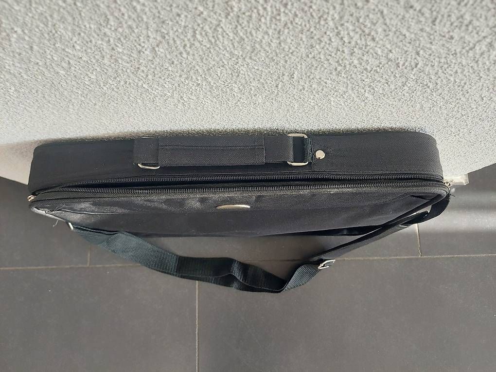 Borse: Laptop Tasche – Usato da Schachen LU venduto da Mister-jo 1