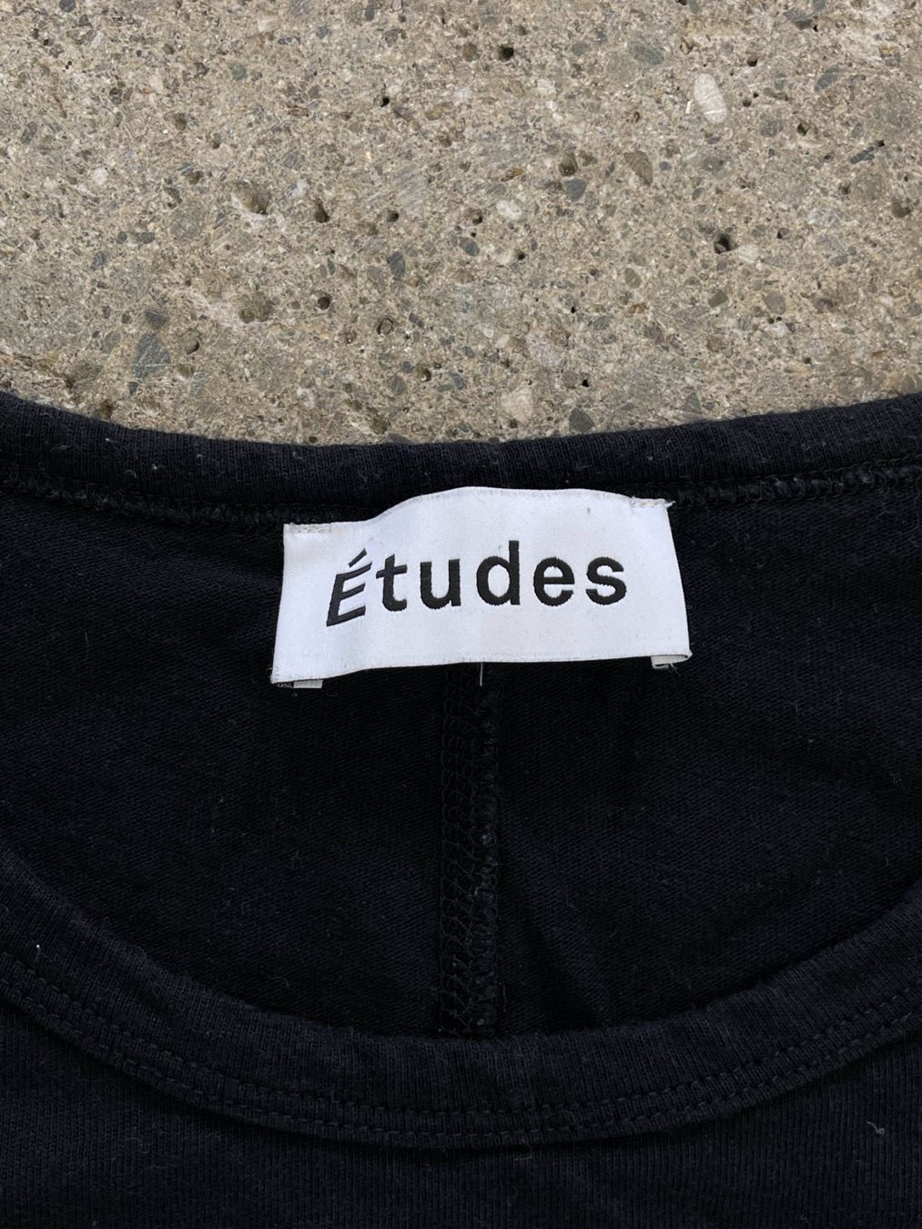 T-shirt: Études Studio x Dike Blair L – Usato da Zürich venduto da drooppee 2