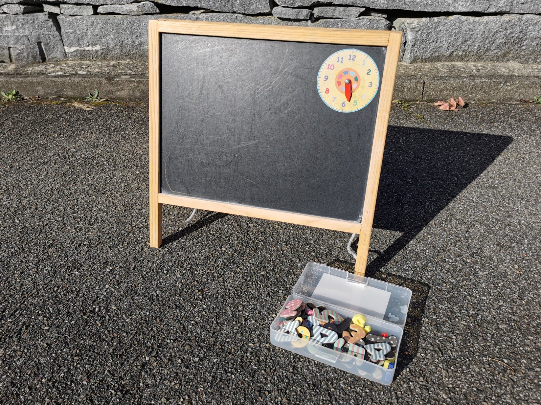 Giochi: Magnet- und Kreidetafel – Usato da Eschenbach LU venduto da bet_5l5k