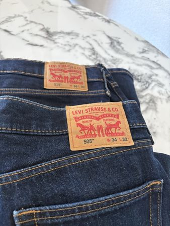 Paire de jeans Levi's 514 & 505