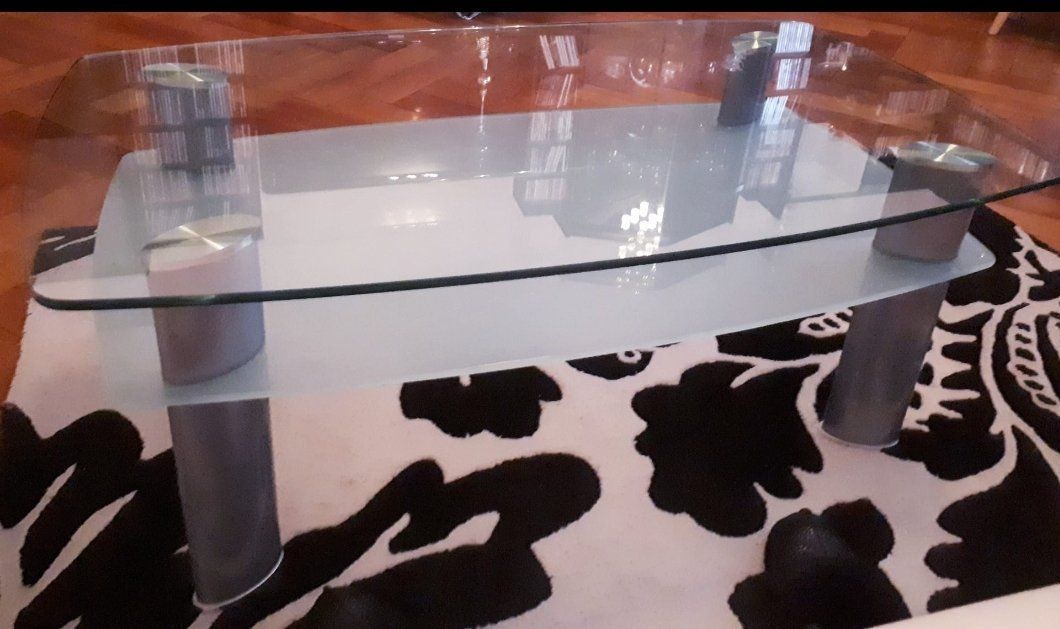 Tavoli: Table basse en verre. – Usato da Neuchâtel venduto da wikit 2