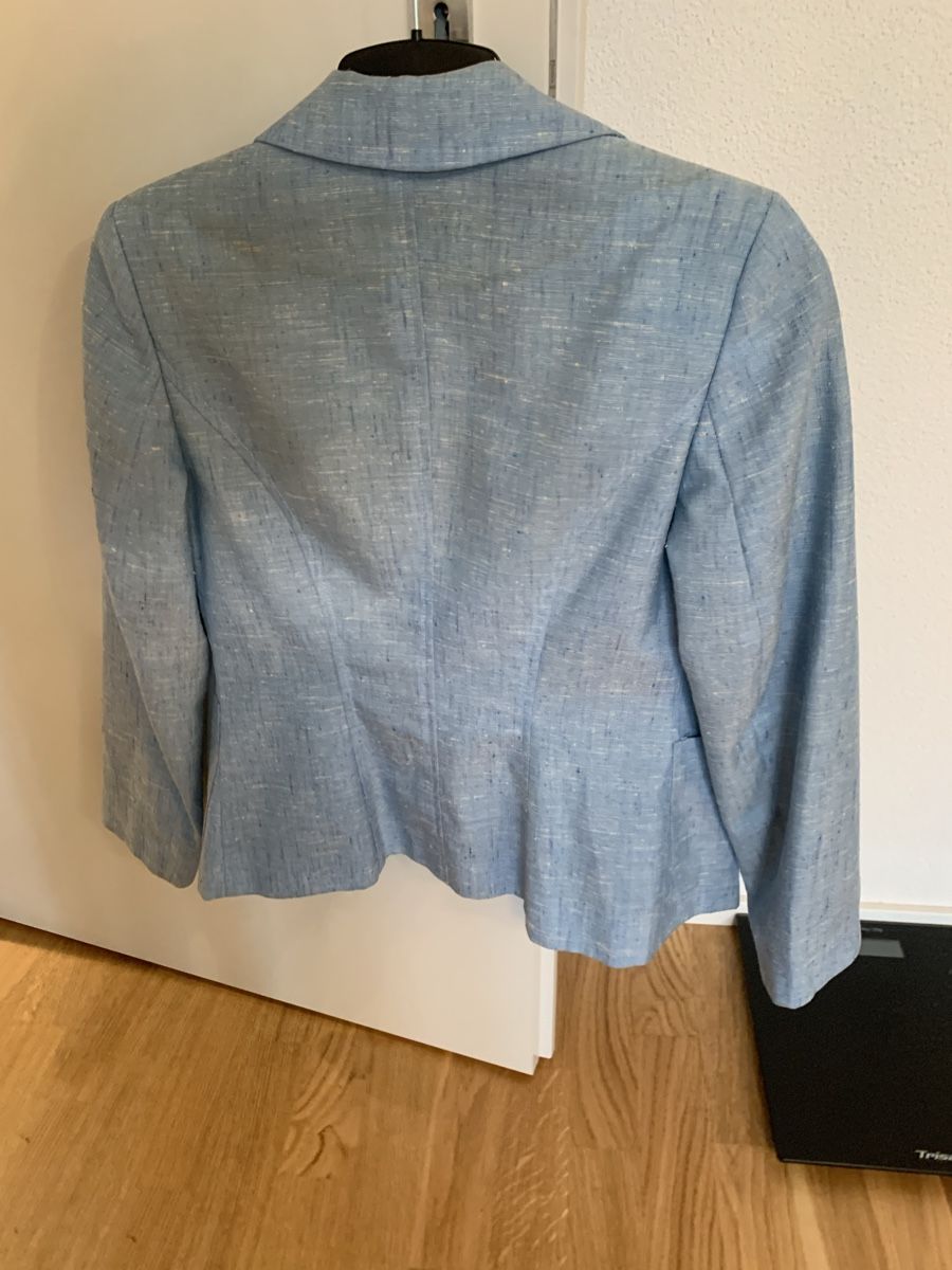 Jacken: Schöne blaue Jacke fast nie getragen. – Gebraucht aus Zell  ZH von maria0100 2