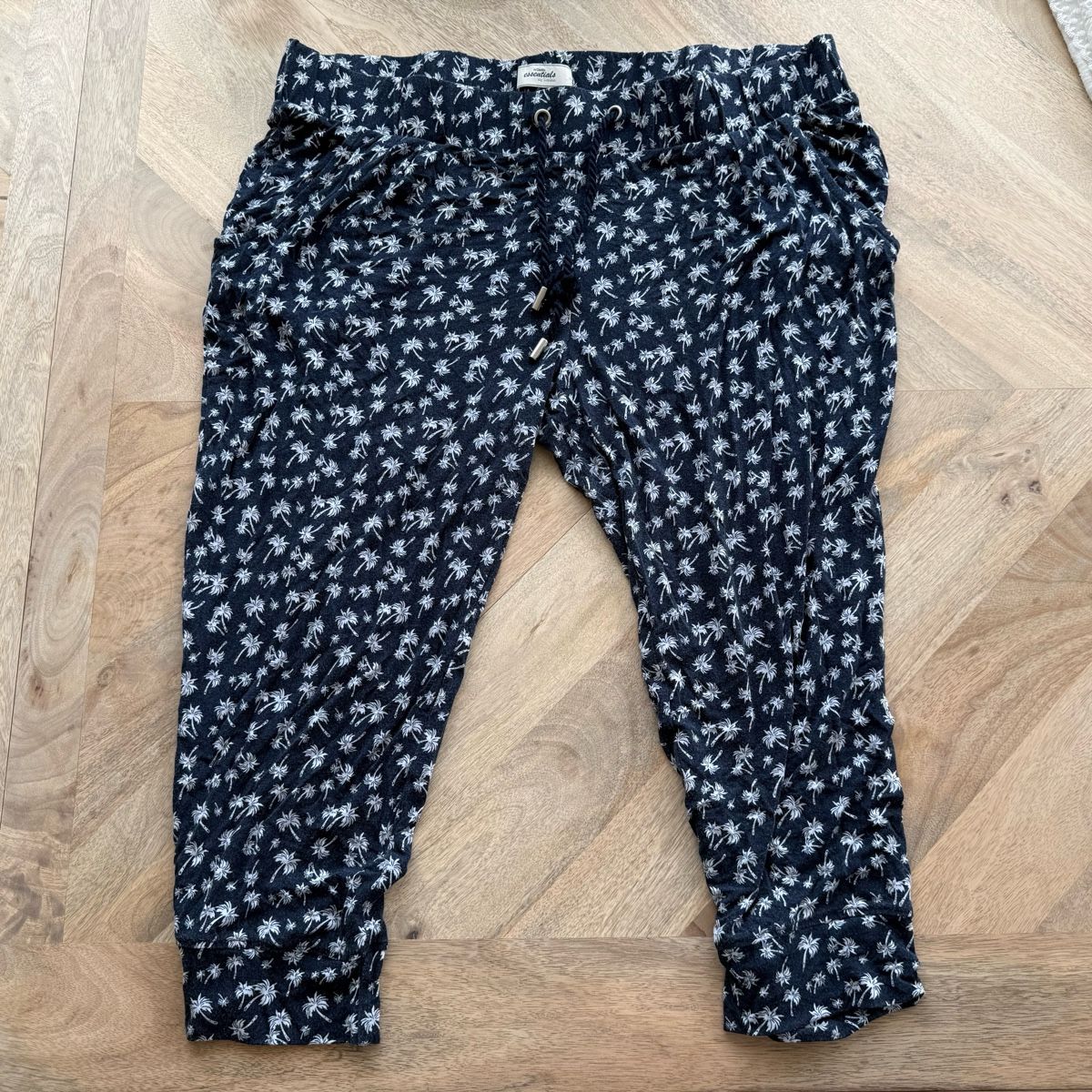 Tchibo Pantaloni: 3/4 Sommerhose Gr. 44/46 von Tchibo – Usato da Eggenwil venduto da Lissi82