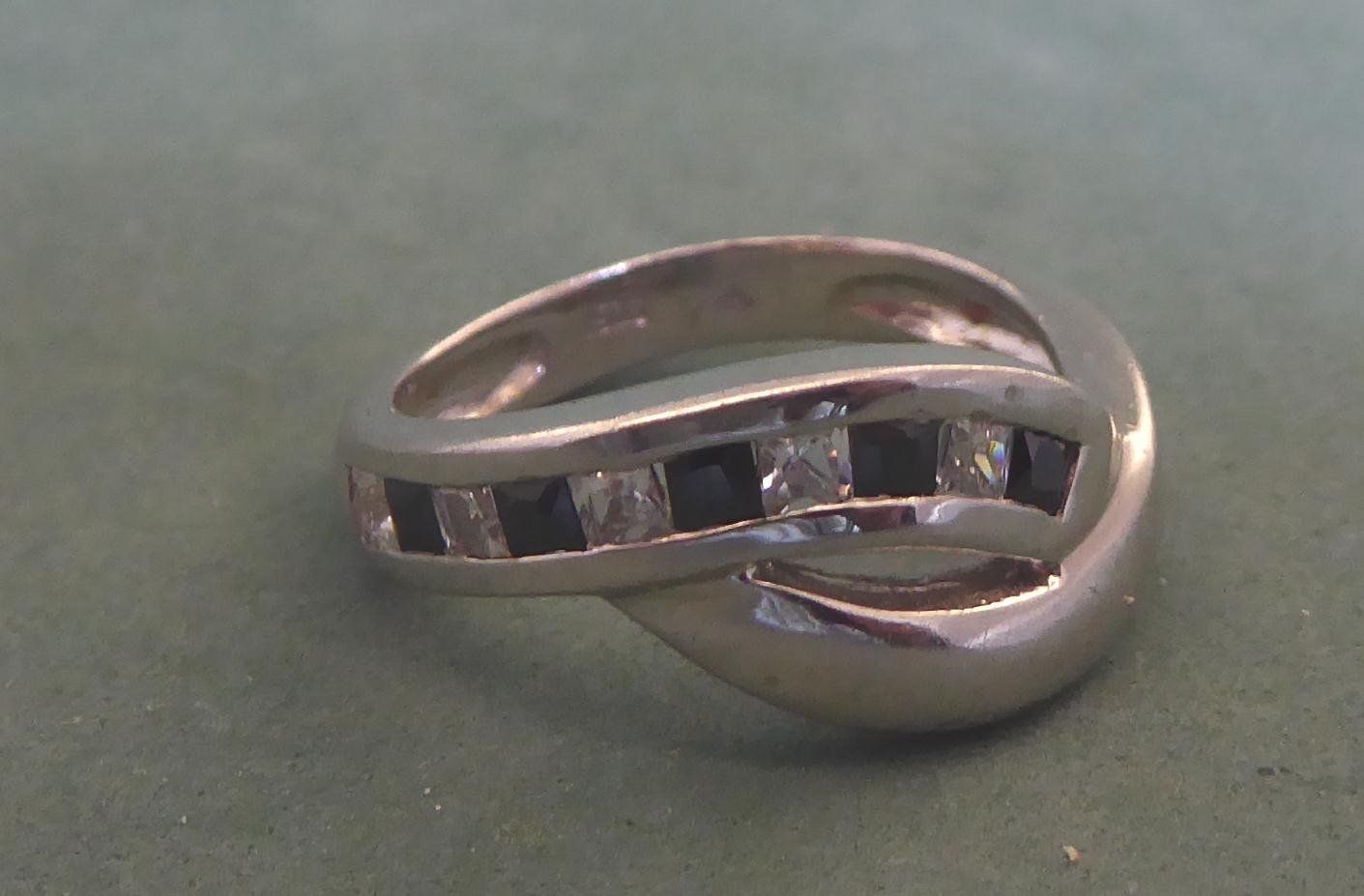 Anelli: Ring 925 Silber mit synthetischen Steinen – Usato da Muri AG venduto da silvermouse007 1