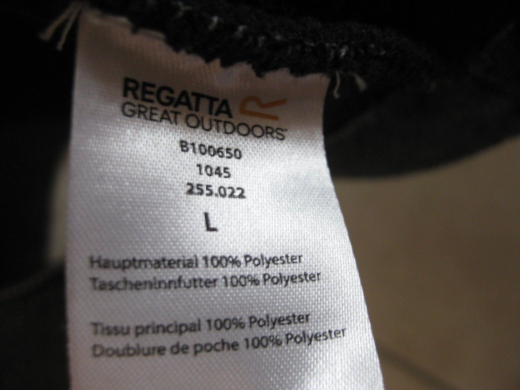 Guess Kleiderpakete: Set Fleece Jacke Regatta & Fleece Pullover Guess Gr.L – Gebraucht aus Steinmaur von Daka36 5