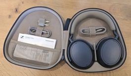 Kopfhörer Sennheiser Momentum 4 Wireless mit Etui. Neuwertig