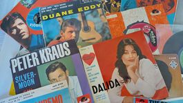 Singles Sammlung, 28 Stück, bunt gemischt ab 1.-