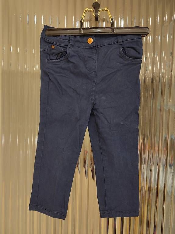 Hosen: Pantalon fille 2 ans 86cm – Gebraucht aus Veyrier von cec_2xq6 1
