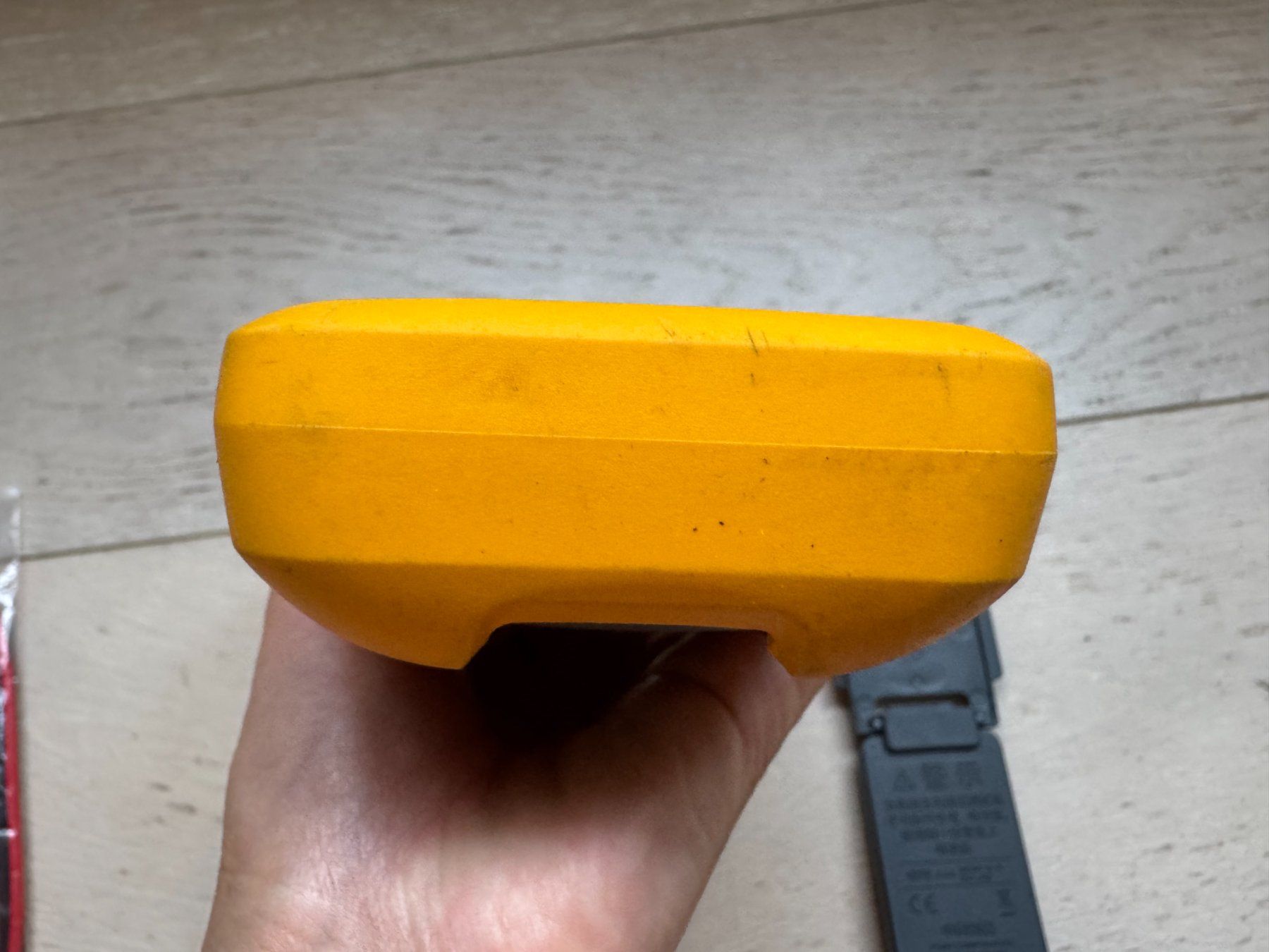 Fluke Misurare: Fluke 17B+ Multimeter, ohne Batterie – Usato da Zürich venduto da Yao_und_Clemens 4