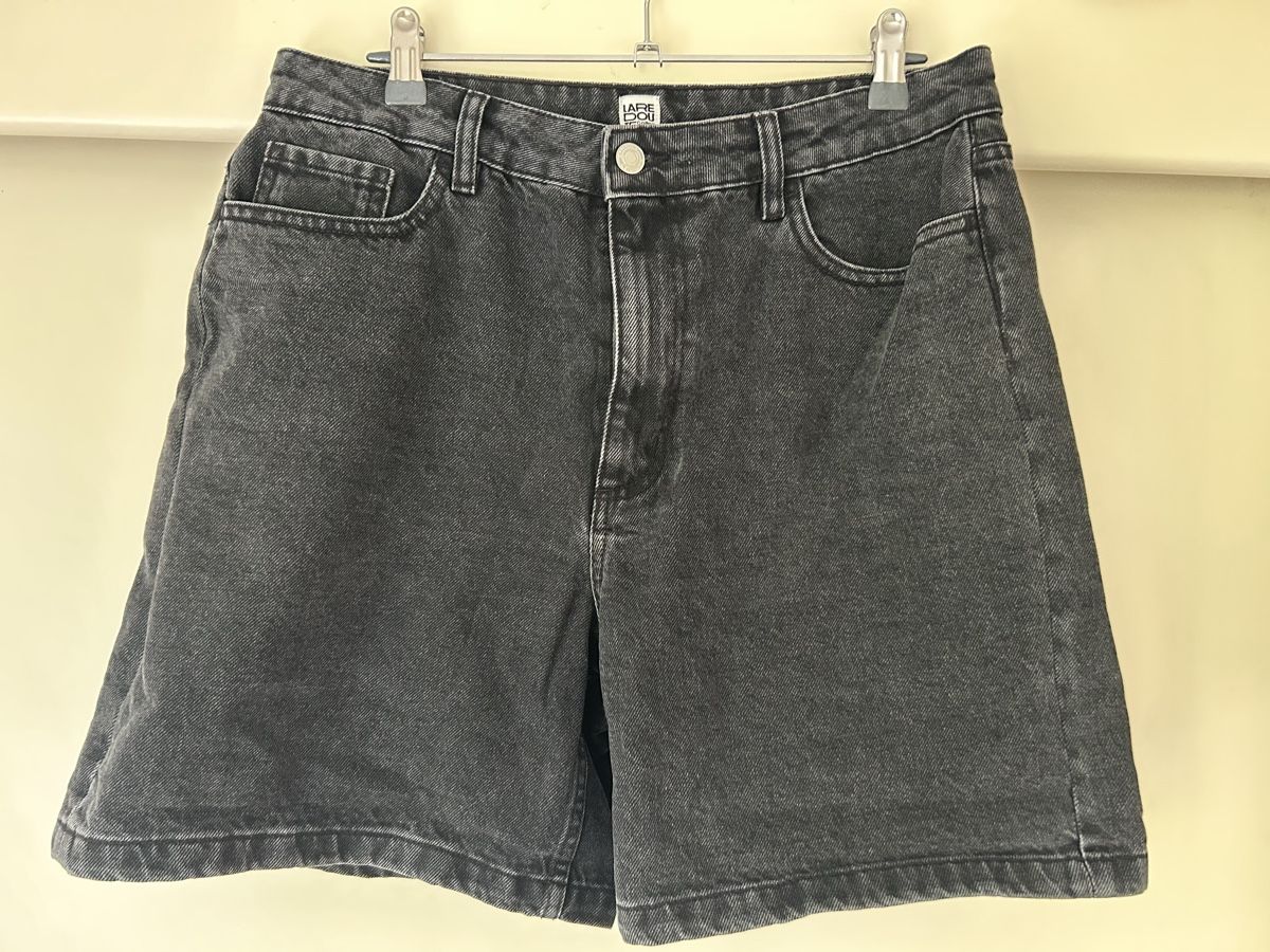Pantaloni: Damen Shorts Gr42 – Usato da Riehen venduto da Algescot