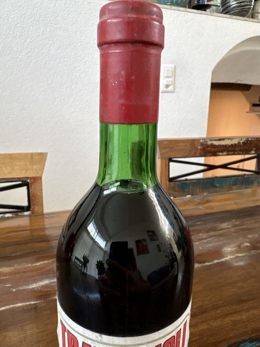 Vino: TRAVIGNOLI Chianti Rufina Riserva 1985 0.75L – Usato da Dintikon venduto da hacer56 1