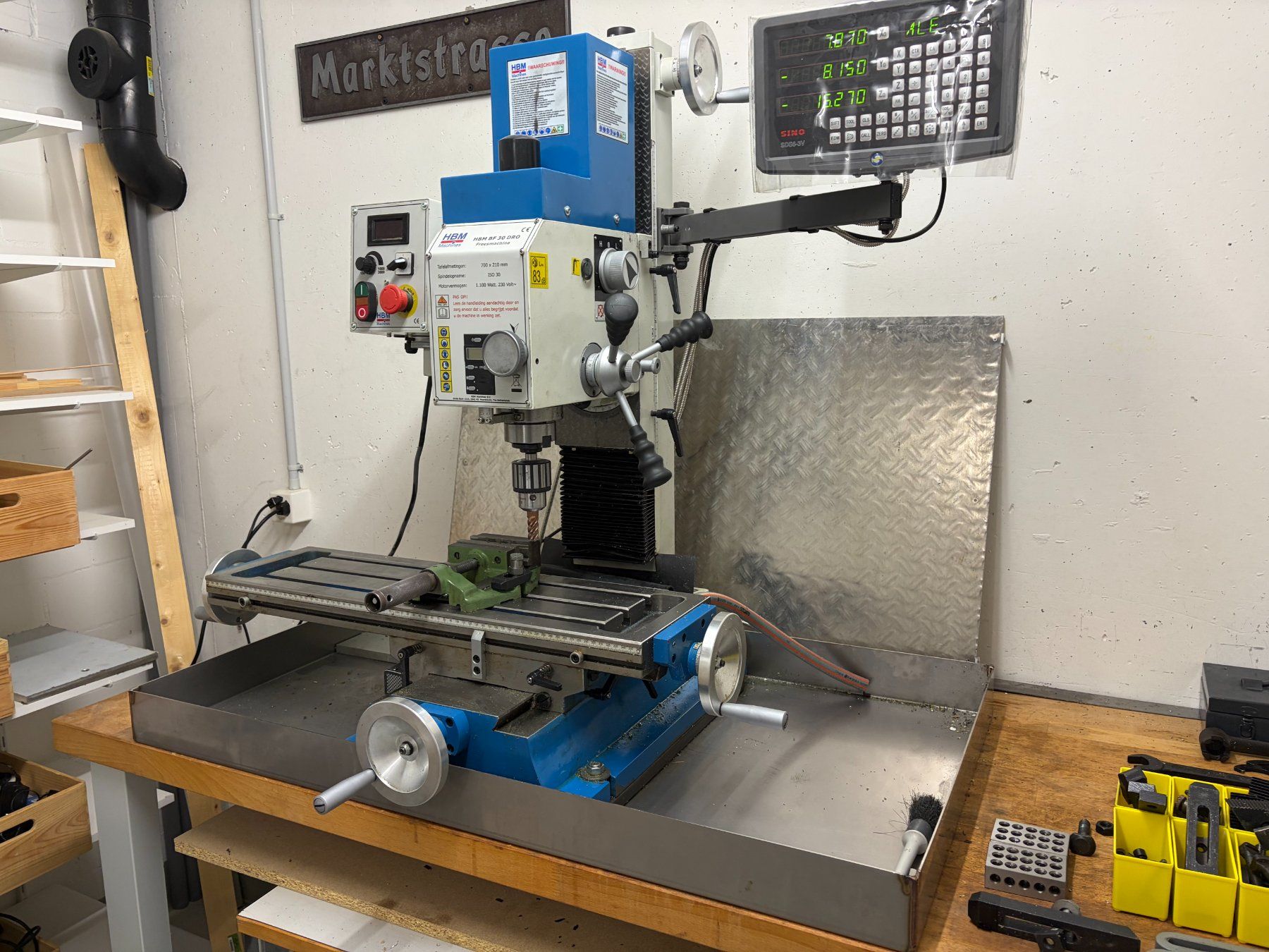 Alle Maschinen: Fräsmaschine – Gebraucht aus Galgenen von Crystaldisplay 1