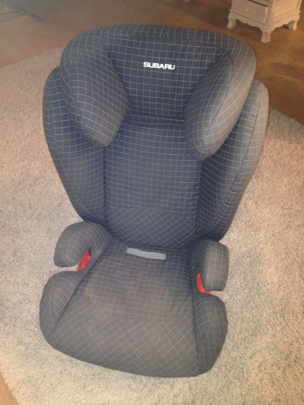 Britax Römer Seggiolini per auto: Römer Kindersitz Kidfix 15-36 kg – Nuovo (secondo la descrizione) da Siegershausen venduto da Bubsi83