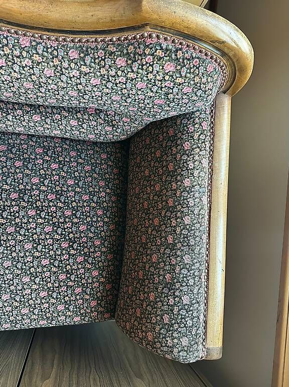 Sofas: Antik Sofa mit Blumenmuster – D'occasion à Waldstatt par PsG_ 3