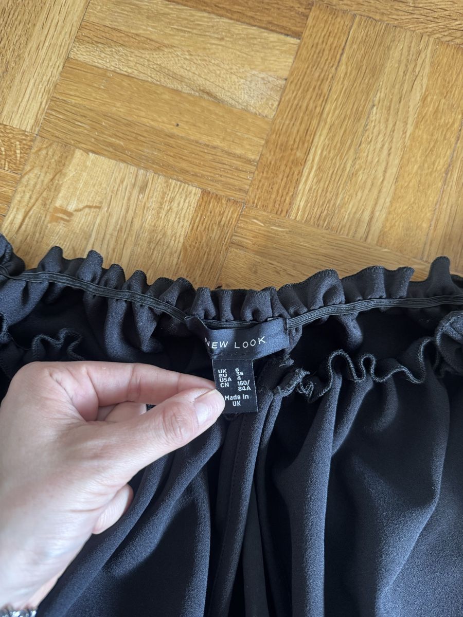 Camicette: off shoulder crop top black – Nuovo (secondo la descrizione) da Zürich venduto da forestF4iry 3