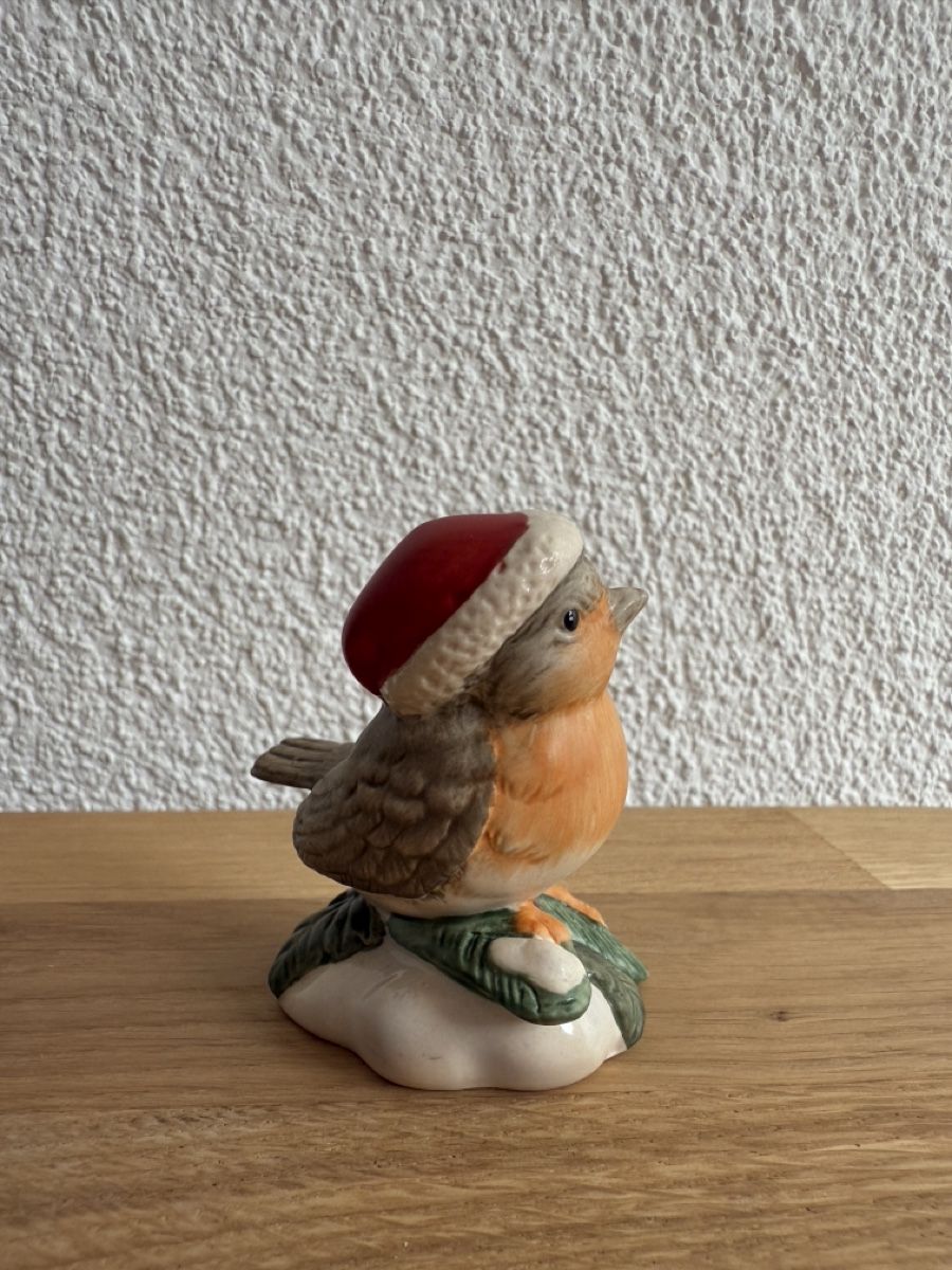 Statuette: Goebel Rotkehlchen mit Weihnachtsmütze – Usato da Sarmenstorf venduto da Nathaliie_21 2