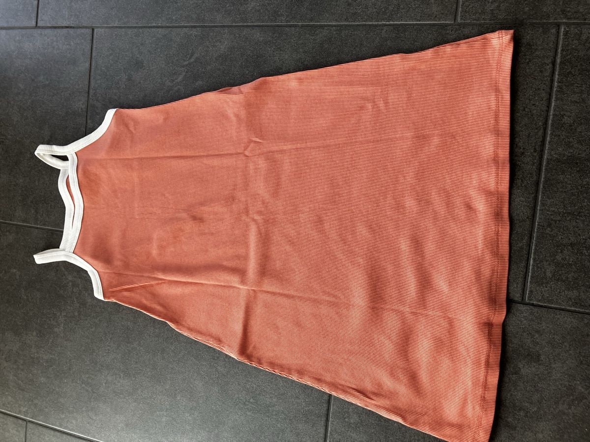 H&M Lotti & Set di vestiti: Sommerkleider Gr. 128, H&M – Usato da Reigoldswil venduto da Misa1705 2